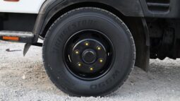 
										Toyota Fuso  White full									