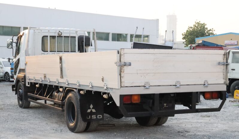 
								Toyota Fuso  White full									