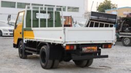 
										Mitsubishi Fuso Canter  Green full									