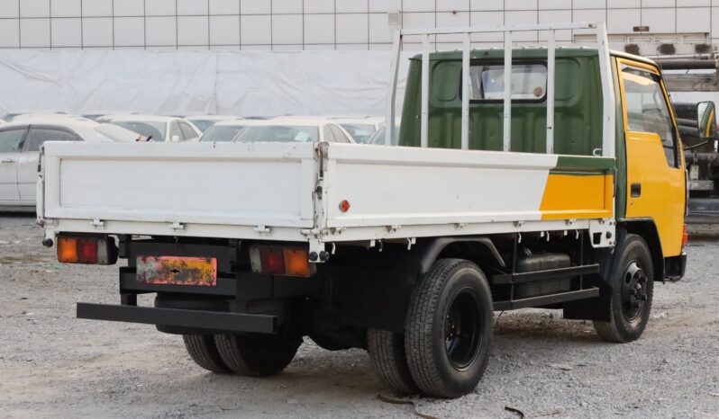 
								Mitsubishi Fuso Canter  Green full									