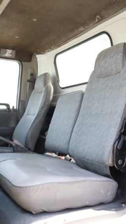 
										Isuzu Tempo full									