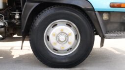 
										Isuzu Tempo Blue full									
