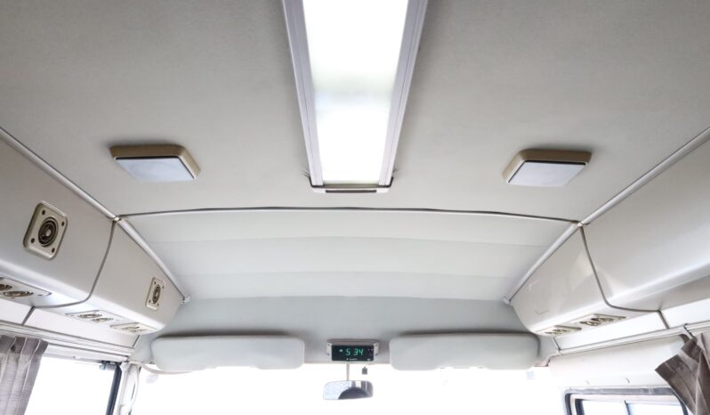 
								Toyota Coaster Passenger Bus full									
