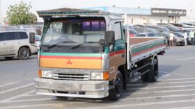 Mitsubishi Canter – Orange