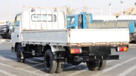Mitsubishi Canter 2.0 White