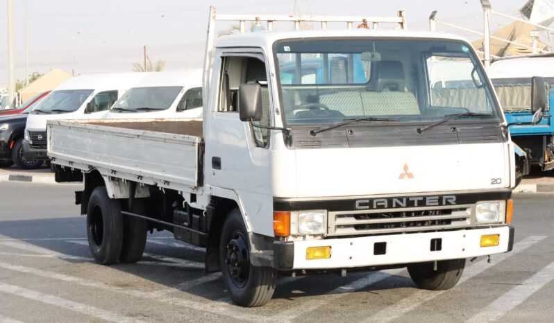 
								Mitsubishi Canter 2.0 White full									