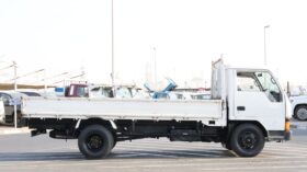 Mitsubishi Canter 2.0 White