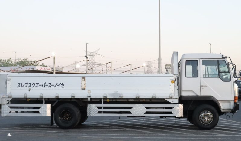 
								Mitsubishi Fuso Fighter White Medium-Duty Truck full									