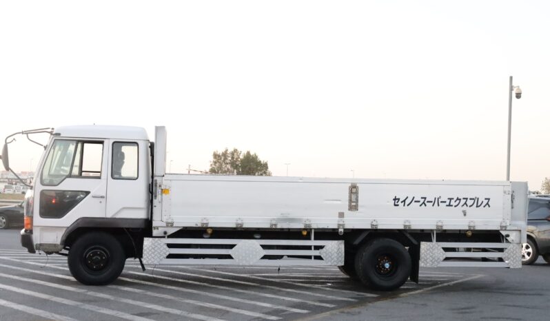 
								Mitsubishi Fuso Fighter White Medium-Duty Truck full									