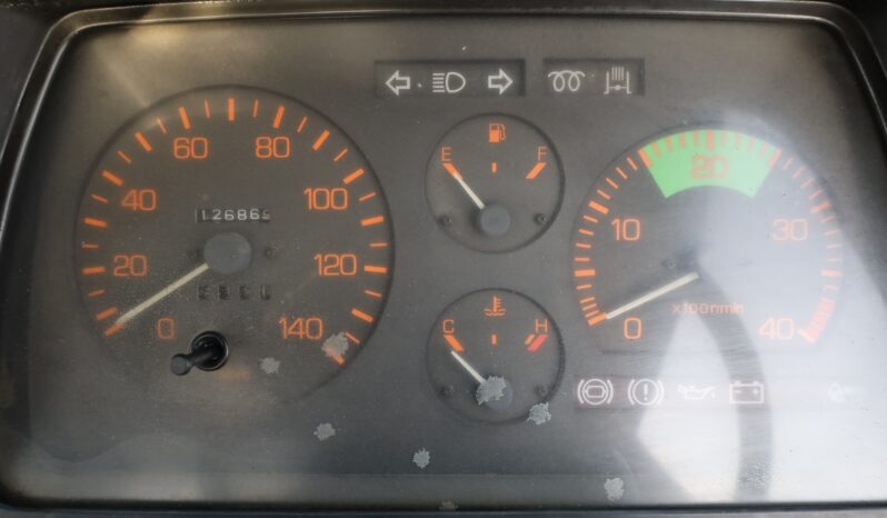 
								Mitsubishi Canter 2.0 Blue Flatbed Truck full									