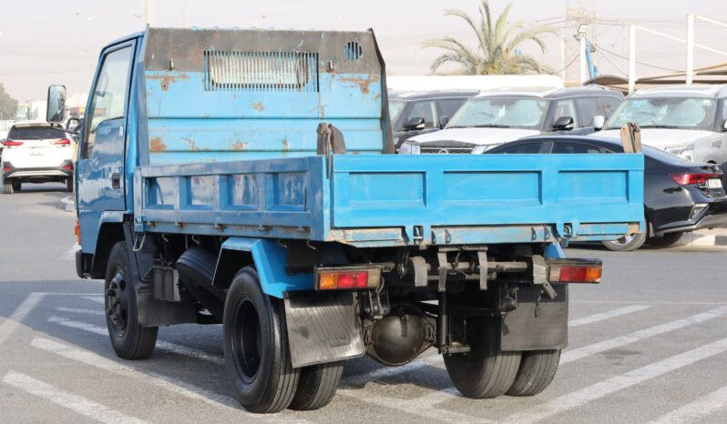 
								Mitsubishi Canter 2.0 Blue Flatbed Truck full									