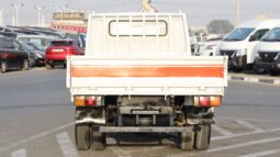 
										Mitsubishi Fuso Fighter Orange full									