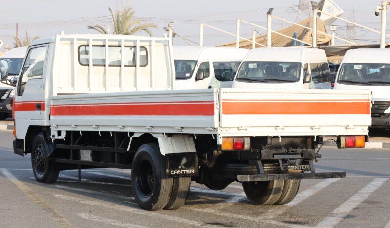 
								Mitsubishi Fuso Fighter Orange full									
