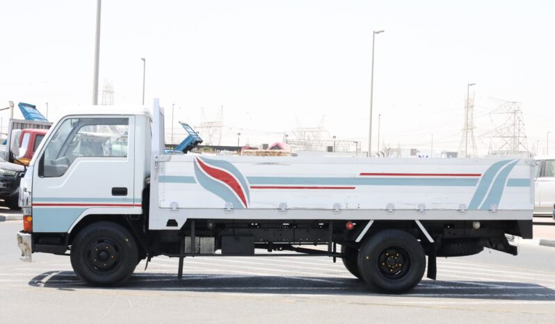 
								Mitsubishi Fuso Fighter Silver full									