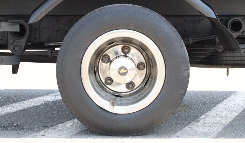 
								Mitsubishi Canter Chrome Edition full									