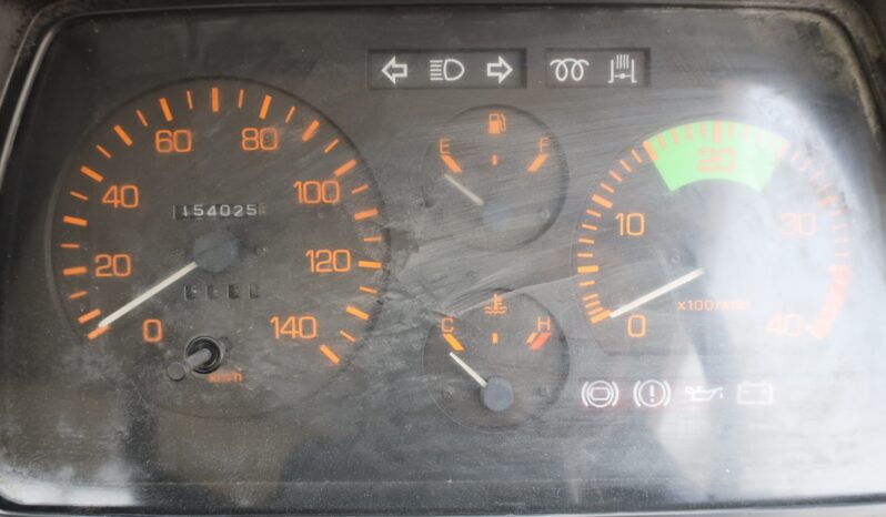 
								Mitsubishi Canter 2D Flatbed Truck full									