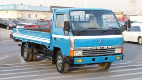 Mitsubishi Canter 2.0 Blue Flatbed Truck