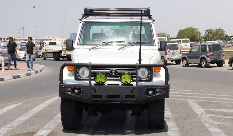 
								Toyota Land Cruiser Pickup – Modified Off-Road Edition full									