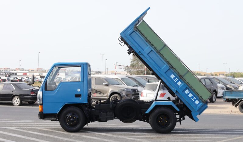 
								Mitsubishi Canter Mini Dump Truck full									