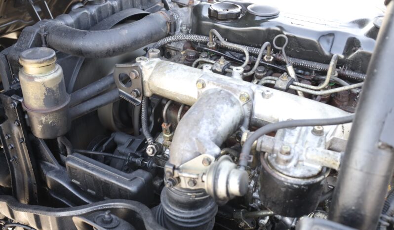 
								Mitsubishi Canter 2.0 Ton Flatbed Truck full									