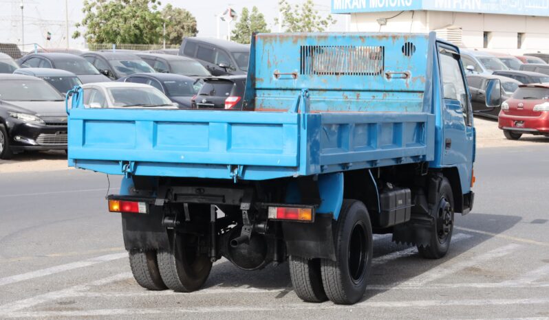 
								Mitsubishi Canter Tipper Truck full									