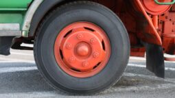 
										Nissan Diesel Flatbed Truck Green full									