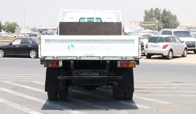 
								Mitsubishi Canter full									