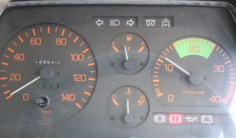 
								Mitsubishi Canter Truck Blue full									