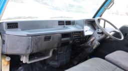 
										Mitsubishi Canter Truck Blue full									