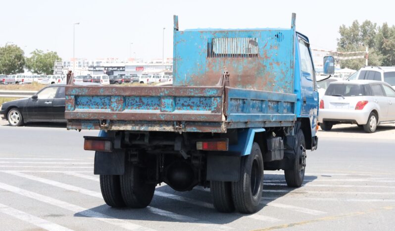 
								Mitsubishi Canter Truck Blue full									