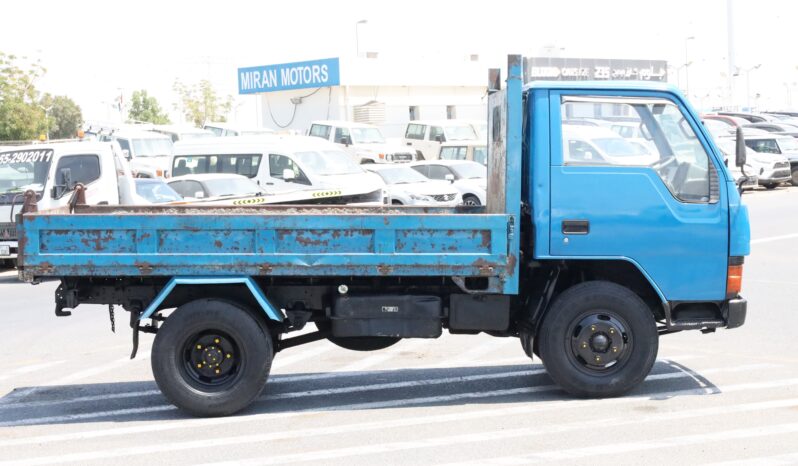 
								Mitsubishi Canter Truck Blue full									