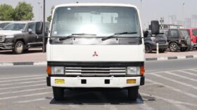Mitsubishi Canter white long Truck