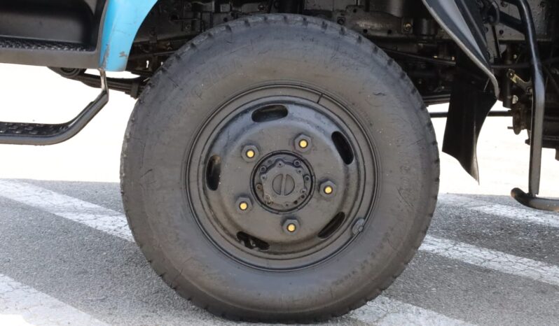 
								Mitsubishi Canter 2.0 4WD full									