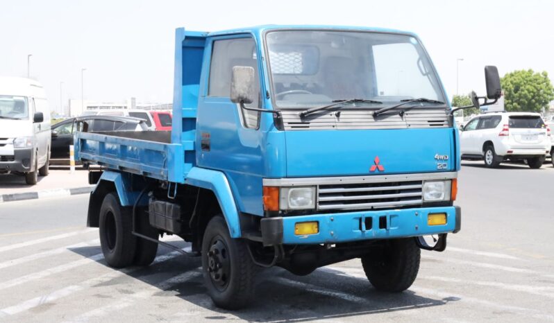 
								Mitsubishi Canter 2.0 4WD full									