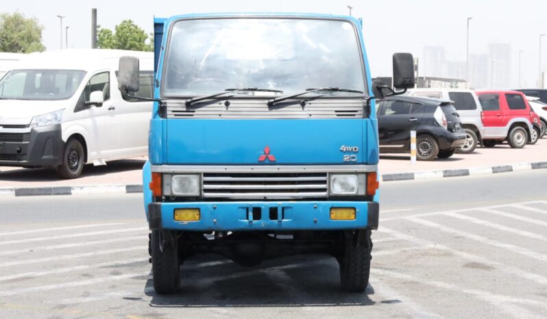 
								Mitsubishi Canter 2.0 4WD full									