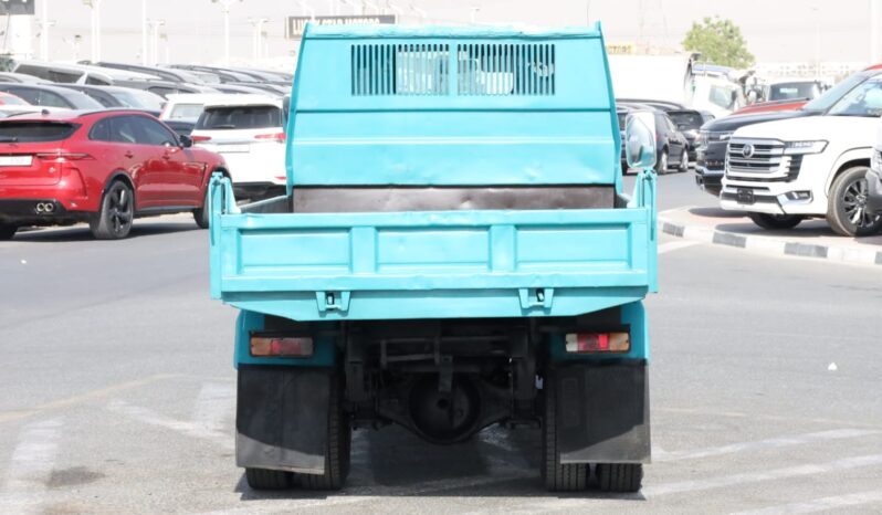 
								Toyota Dyna light-duty full									