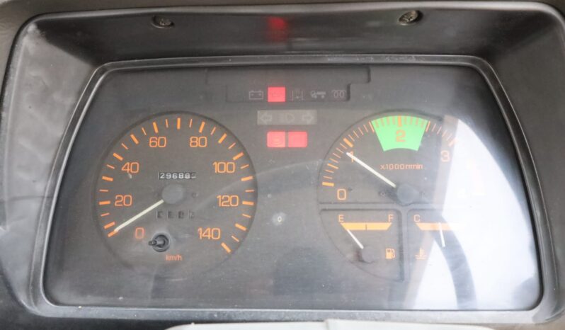 
								Mitsubishi Canter full									