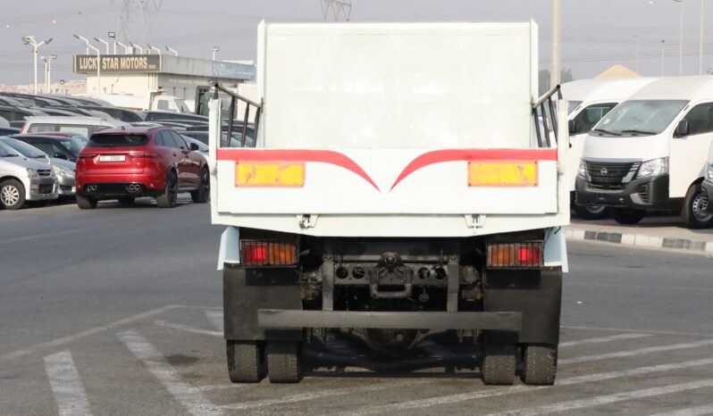 
								Mitsubishi Fuso Menon Red full									