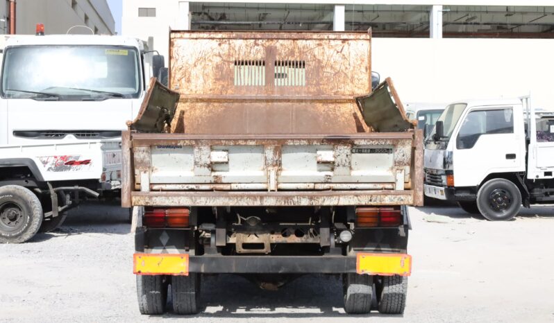 
								Mitsubishi Fuso Fighter Truck full									