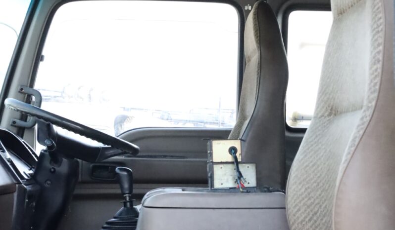 
								Isuzu Tipper Truck  Blue full									