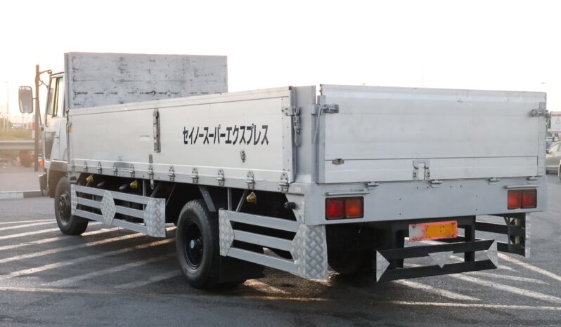 
								Mitsubishi Fuso Fighter full									