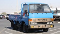 
										Toyota Dyna 200 Blue full									