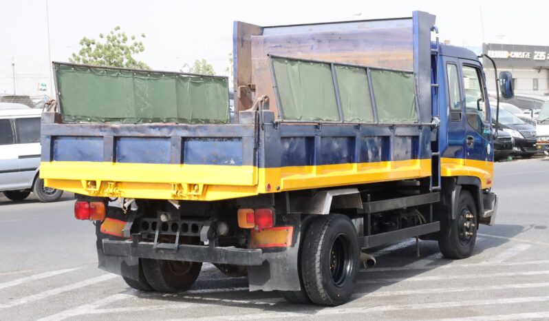 
								Isuzu Forward Tipper Truck full									