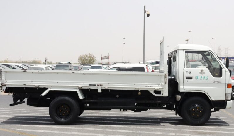 
								Toyota Dyna 4WD full									