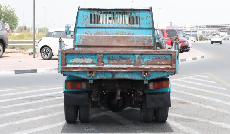 
								Toyota Dyna 200 full									