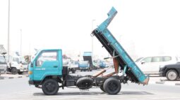 
										Toyota Dyna 200 full									