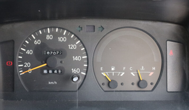 
								TOYOTA DYNA VAN full									