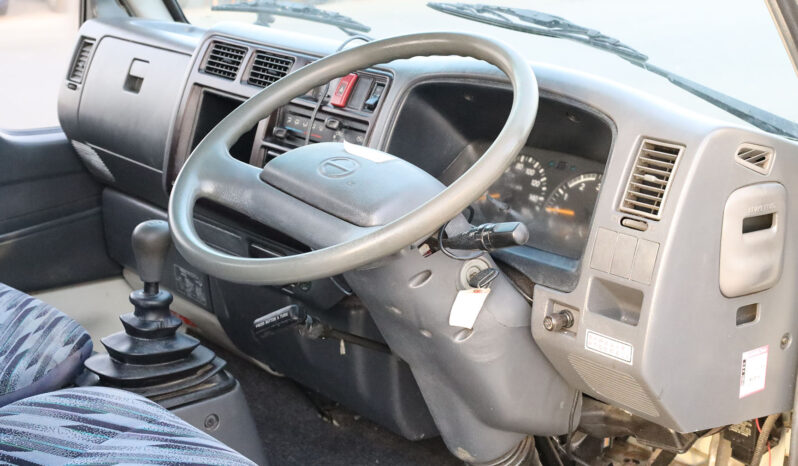 
								TOYOTA DYNA PICKUP full									