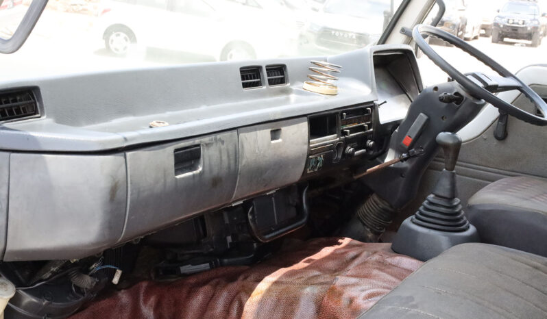 
								MITSUBISHI FUSO (TRUCK) full									