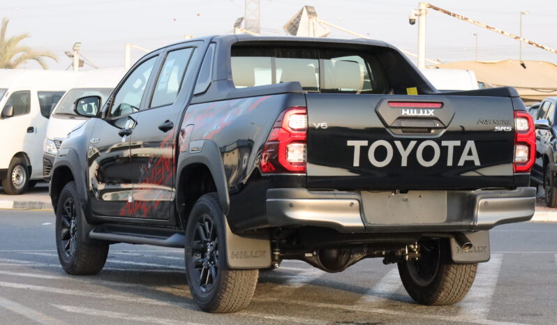 
								TOYOTA HILUX ADVENTURE full									